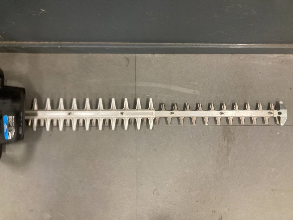 Hitachi Ch22ecp2 - Többcélú/ Speciális jármű: 3 kép. Hitachi Ch22ecp2 - Többcélú/ Speciális jármű: 3 kép.