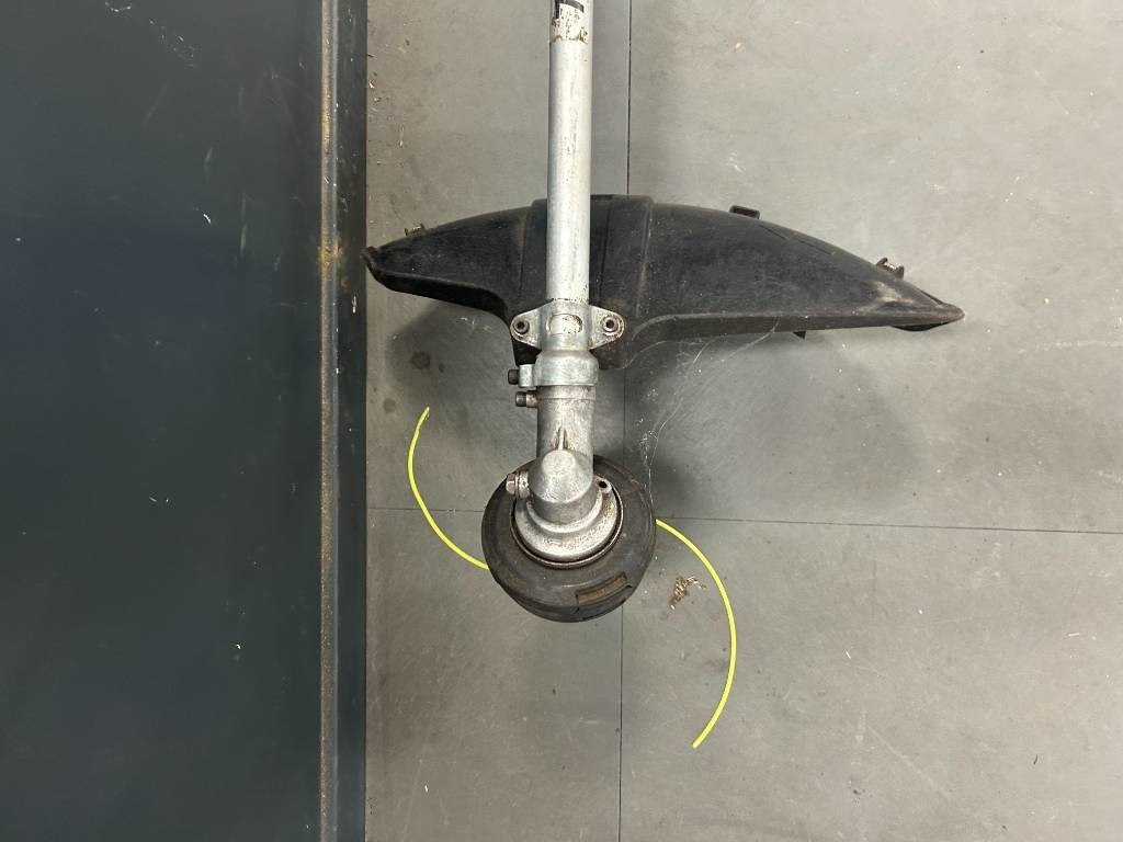 Makita Ur007gz01 - Többcélú/ Speciális jármű: 3 kép. Makita Ur007gz01 - Többcélú/ Speciális jármű: 3 kép.
