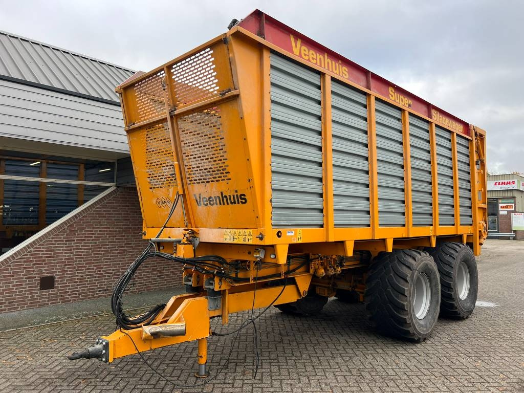 Veenhuis SW 400 silagewagen - Mezőgazdasági pótkocsi: 1 kép. Veenhuis SW 400 silagewagen - Mezőgazdasági pótkocsi: 1 kép.