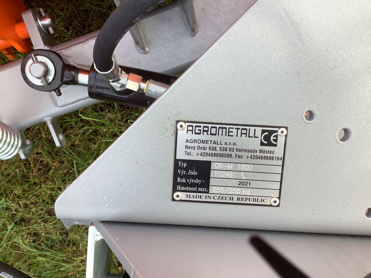 AGROMETALL OR-M 180 Schneeschild - Tolólap: 4 kép. AGROMETALL OR-M 180 Schneeschild - Tolólap: 4 kép.