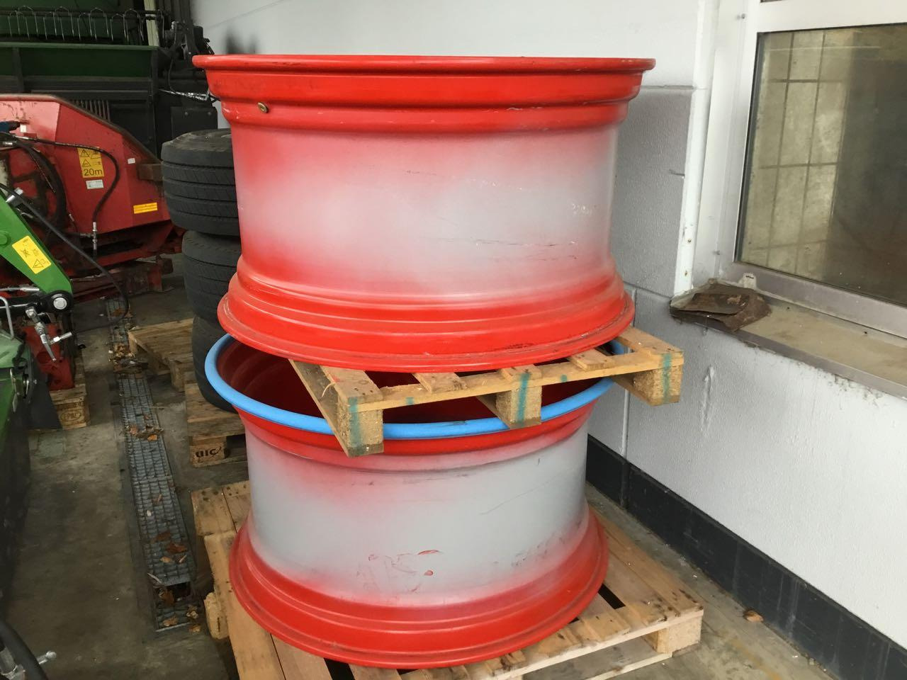 Felgen 23x42, Spur 2050mm , Fendt 900 - Felni: 3 kép. Felgen 23x42, Spur 2050mm , Fendt 900 - Felni: 3 kép.