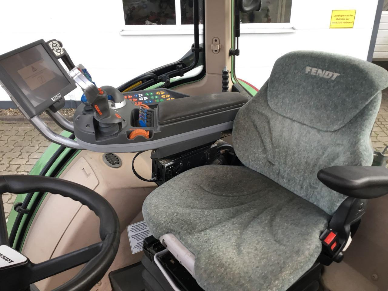 Fendt 718 SCR Vario ProfiPlus - Traktor: 5 kép. Fendt 718 SCR Vario ProfiPlus - Traktor: 5 kép.