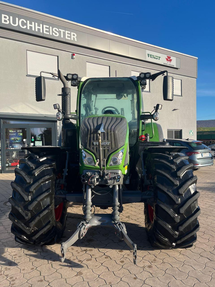 Fendt 724 Vario S4 ProfiPlus - Traktor: 3 kép. Fendt 724 Vario S4 ProfiPlus - Traktor: 3 kép.