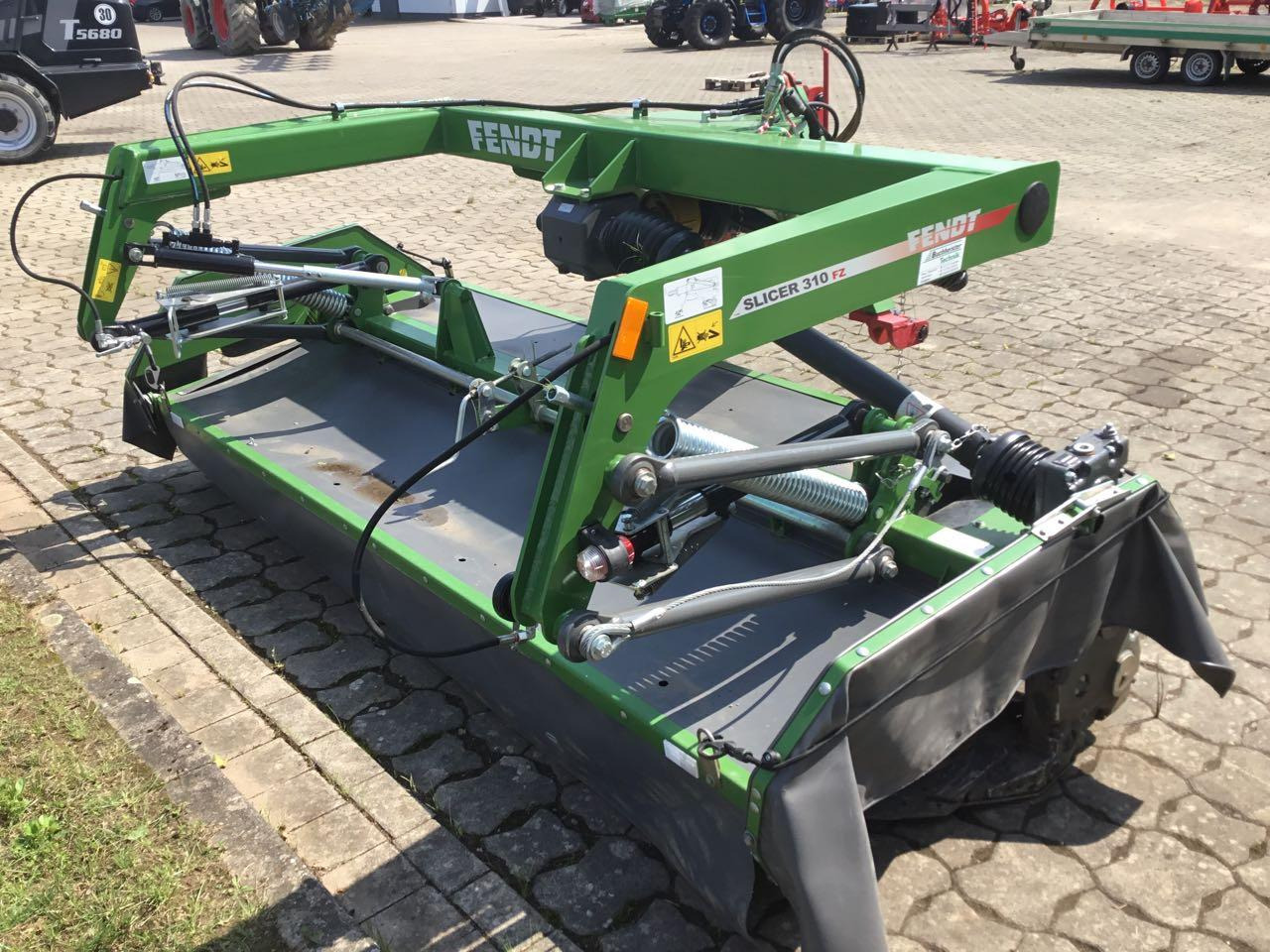 Fendt Slicer 310 FZ - Fűkasza: 3 kép. Fendt Slicer 310 FZ - Fűkasza: 3 kép.