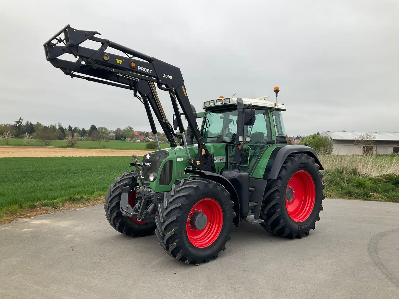 Fendt Vario 818 - Traktor: 1 kép. Fendt Vario 818 - Traktor: 1 kép.