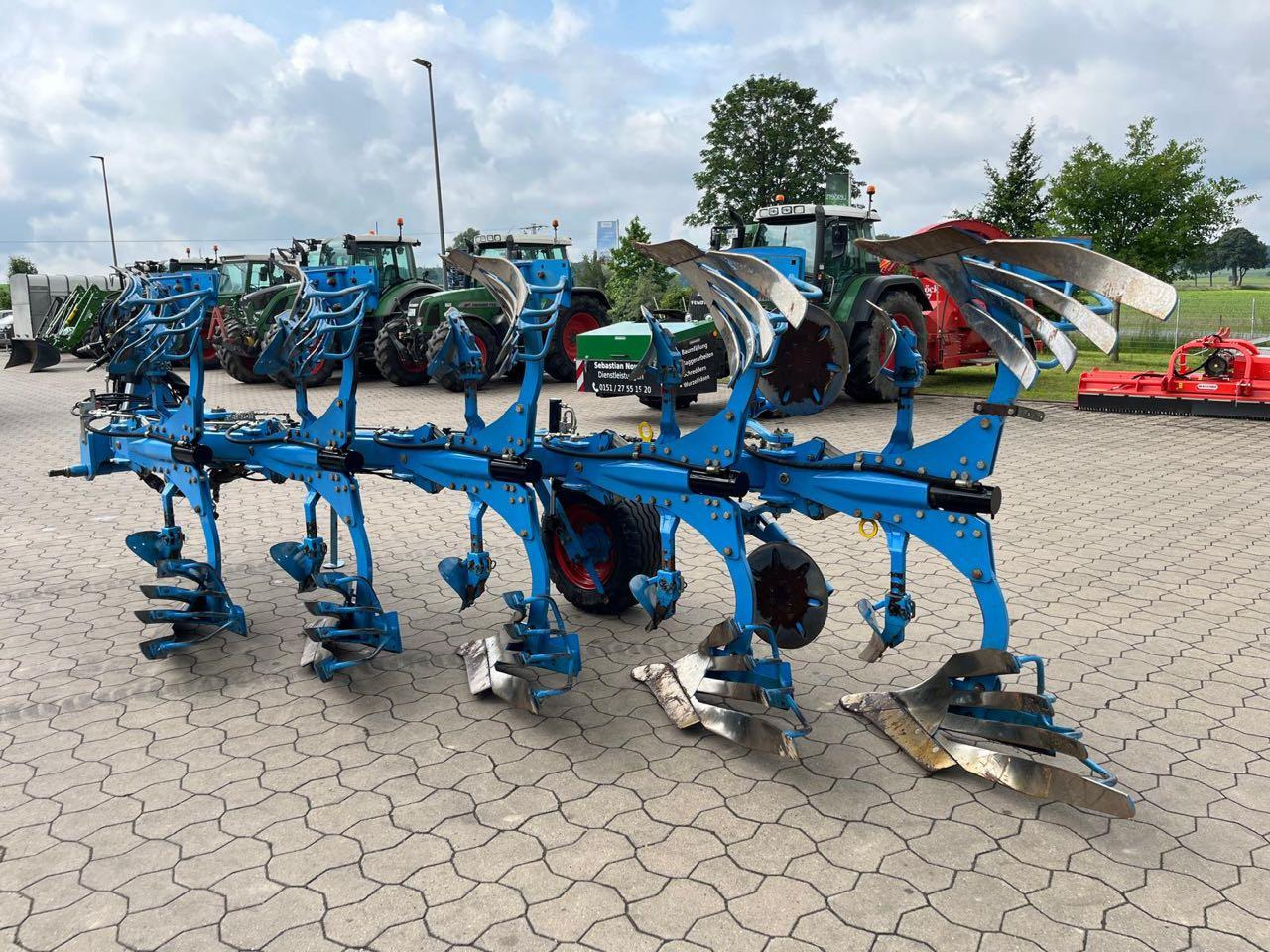 Lemken Juwel 8 V T 5 L 90 TurnControl - Eke: 4 kép. Lemken Juwel 8 V T 5 L 90 TurnControl - Eke: 4 kép.