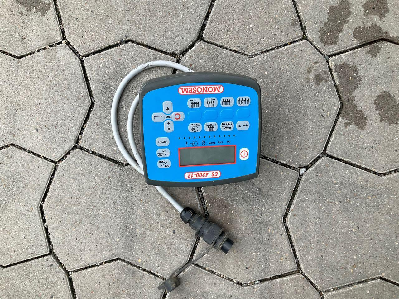 Monosem NG Plus - Precíziós vetőgép: 4 kép. Monosem NG Plus - Precíziós vetőgép: 4 kép.