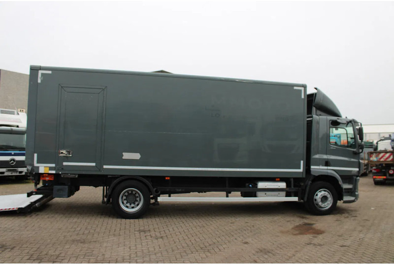 DAF CF 250 EURO 6 + 19T + LIFT + PERFECT - Dobozos felépítményű teherautó: 4 kép. DAF CF 250 EURO 6 + 19T + LIFT + PERFECT - Dobozos felépítményű teherautó: 4 kép.