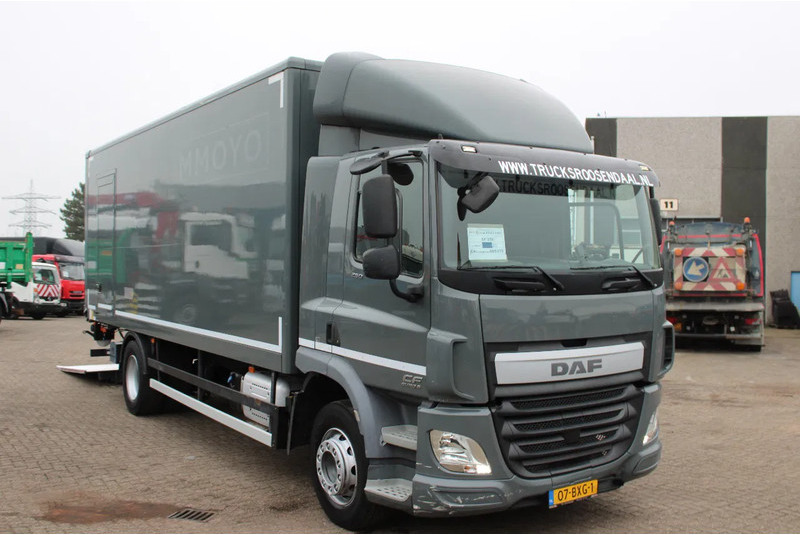 DAF CF 250 EURO 6 + 19T + LIFT + PERFECT - Dobozos felépítményű teherautó: 3 kép. DAF CF 250 EURO 6 + 19T + LIFT + PERFECT - Dobozos felépítményű teherautó: 3 kép.