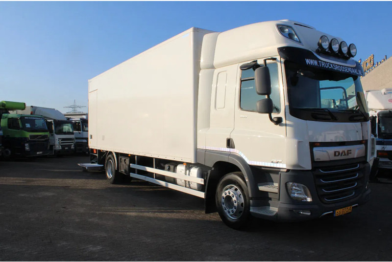 DAF CF 260 + EURO 6 + LIFT - Dobozos felépítményű teherautó: 3 kép. DAF CF 260 + EURO 6 + LIFT - Dobozos felépítményű teherautó: 3 kép.