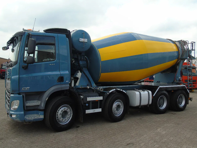 DAF CF 400 + 8X4 + MANUAL + SPRINGS + EURO 6 - Betonpumpa: 3 kép. DAF CF 400 + 8X4 + MANUAL + SPRINGS + EURO 6 - Betonpumpa: 3 kép.