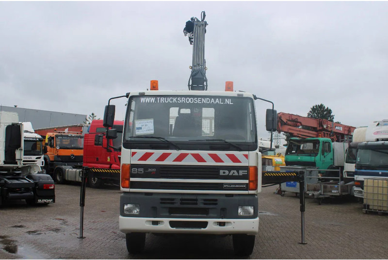 DAF Kipper 6x4 + SPRING + EURO 1 + no CRANE + Manuel + BE apk 09-2024 - Billenőplatós teherautó: 4 kép. DAF Kipper 6x4 + SPRING + EURO 1 + no CRANE + Manuel + BE apk 09-2024 - Billenőplatós teherautó: 4 kép.