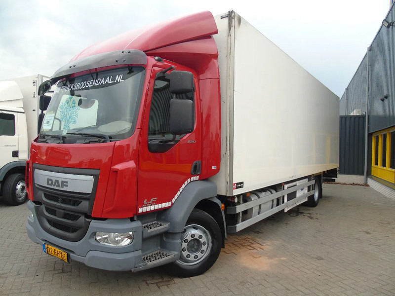 DAF LF 220 + CARRIER SUPRA 850 + 16T + EURO 6 - Hűtős teherautó: 2 kép. DAF LF 220 + CARRIER SUPRA 850 + 16T + EURO 6 - Hűtős teherautó: 2 kép.