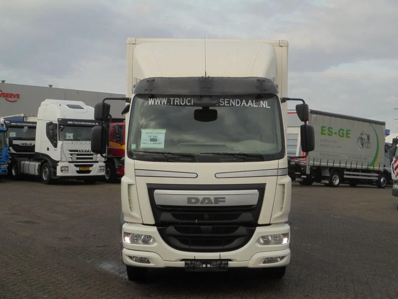 DAF LF 220 + Euro 6 + Dhollandia Lift+16 tons + Discounted from 31.950,- - Dobozos felépítményű teherautó: 2 kép. DAF LF 220 + Euro 6 + Dhollandia Lift+16 tons + Discounted from 31.950,- - Dobozos felépítményű teherautó: 2 kép.