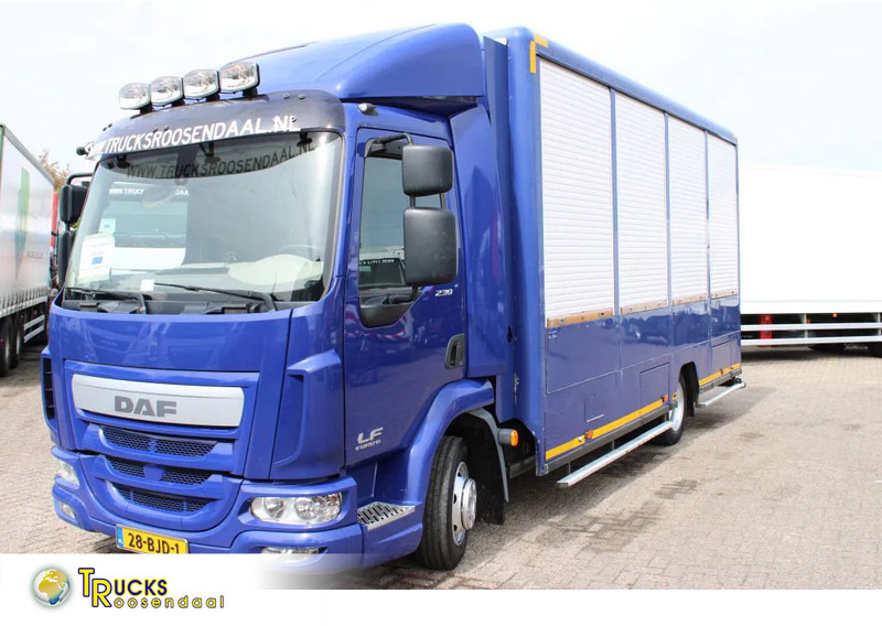 DAF LF 230 + EURO 6 - Állatszállító teherautó: 1 kép. DAF LF 230 + EURO 6 - Állatszállító teherautó: 1 kép.