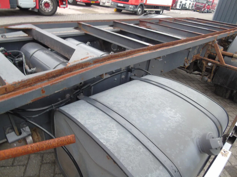 Alvaz teherautó DAF LF 55.160 + EURO 2 + MANUAL + 12T: 20 kép. Alvaz teherautó DAF LF 55.160 + EURO 2 + MANUAL + 12T: 20 kép.