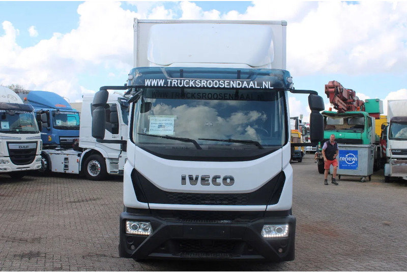 Iveco Eurocargo 120E220 + EURO 6 + 12t + NICE TRUCK - Ponyvás teherautó: 2 kép. Iveco Eurocargo 120E220 + EURO 6 + 12t + NICE TRUCK - Ponyvás teherautó: 2 kép.