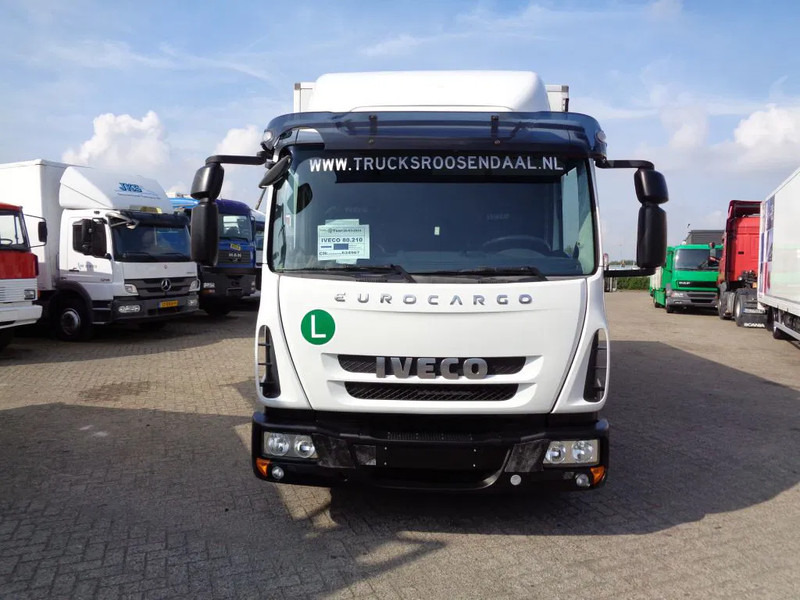 Iveco Eurocargo 80EL21 Manual + Euro 6 + Dhollandia Lift - Ponyvás teherautó: 2 kép. Iveco Eurocargo 80EL21 Manual + Euro 6 + Dhollandia Lift - Ponyvás teherautó: 2 kép.