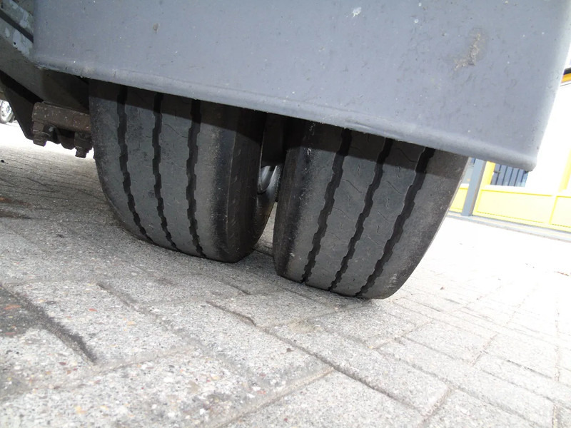 LAG 3 AXLE - Platós pótkocsi: 5 kép. LAG 3 AXLE - Platós pótkocsi: 5 kép.