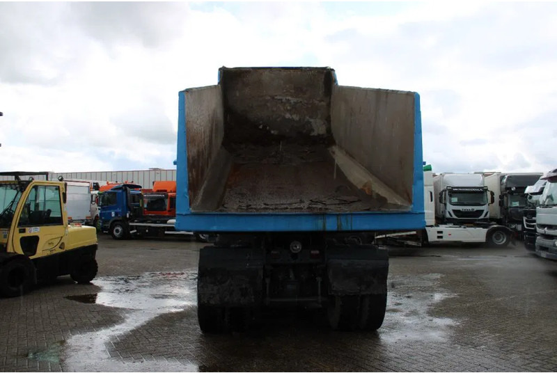 Billenőplatós teherautó MAN 50 .414 + 8X4 + SPRING SPRING + MANUAL: 17 kép.