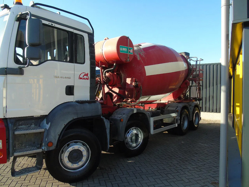 MAN TGA 41.440 + 8x4 + manual + spring - Betonmixer: 4 kép. MAN TGA 41.440 + 8x4 + manual + spring - Betonmixer: 4 kép.