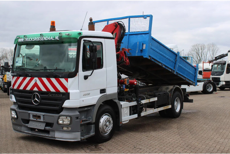 Mercedes-Benz Actros 2032 + HMF 1460 + Tipper + Steel Steel - Billenőplatós teherautó: 5 kép. Mercedes-Benz Actros 2032 + HMF 1460 + Tipper + Steel Steel - Billenőplatós teherautó: 5 kép.