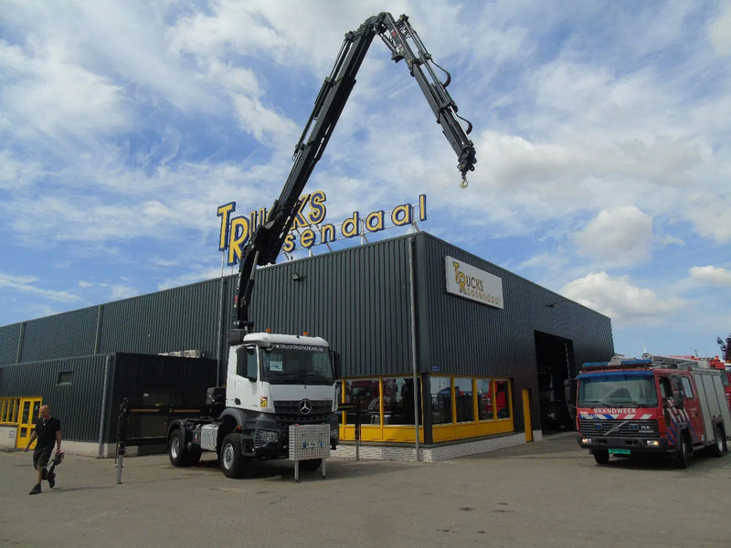 Mercedes-Benz Arocs 2051 + 4X4 + HIAB 302 E6 / JIB 70 X 4 + 10 EXTENTSIONS (512hours) - Darus autó: 3 kép. Mercedes-Benz Arocs 2051 + 4X4 + HIAB 302 E6 / JIB 70 X 4 + 10 EXTENTSIONS (512hours) - Darus autó: 3 kép.