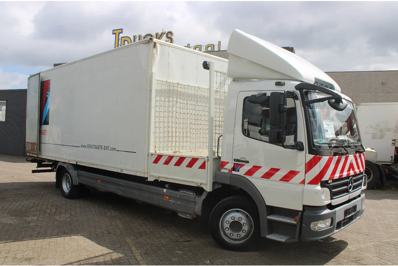 Mercedes-Benz Atego 1218 + EURO 5 + manual - Dobozos felépítményű teherautó: 2 kép. Mercedes-Benz Atego 1218 + EURO 5 + manual - Dobozos felépítményű teherautó: 2 kép.