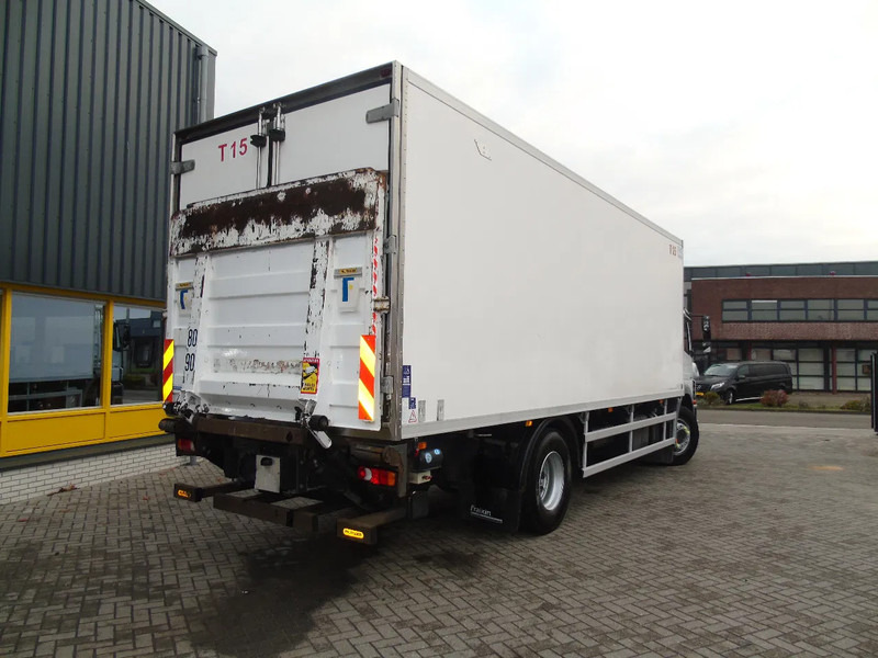 Mercedes-Benz Axor 1829 + CARRIER SUPRA 950 + LIFT + ATP + EURO 5 - Hűtős teherautó: 5 kép. Mercedes-Benz Axor 1829 + CARRIER SUPRA 950 + LIFT + ATP + EURO 5 - Hűtős teherautó: 5 kép.