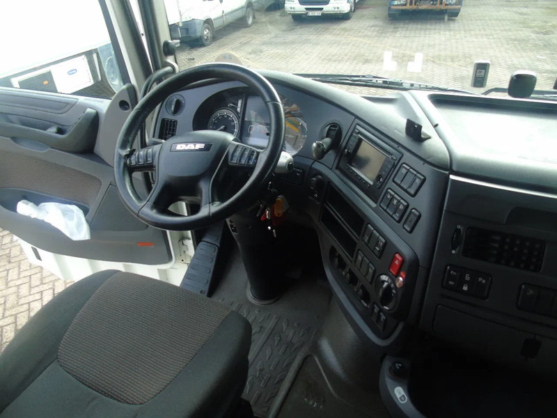 Nyergesvontató DAF XF 460 + EURO 6 + SSC: 10 kép. Nyergesvontató DAF XF 460 + EURO 6 + SSC: 10 kép.