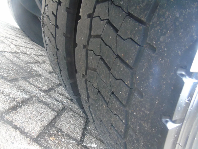 Nyergesvontató DAF XF 460 + EURO 6 + SSC: 20 kép. Nyergesvontató DAF XF 460 + EURO 6 + SSC: 20 kép.