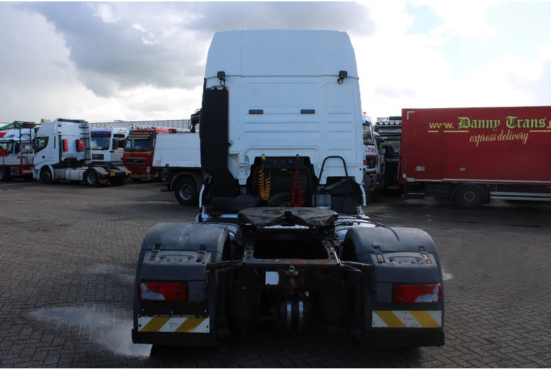 MAN TGX 18.440 + euro 5 + XXL + mega - Nyergesvontató: 5 kép. MAN TGX 18.440 + euro 5 + XXL + mega - Nyergesvontató: 5 kép.