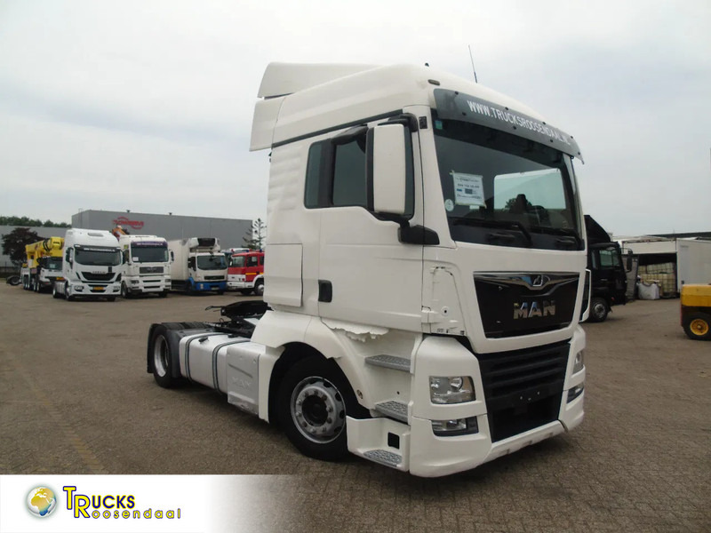 MAN TGX 18.460 + EURO 6 - Nyergesvontató: 1 kép. MAN TGX 18.460 + EURO 6 - Nyergesvontató: 1 kép.