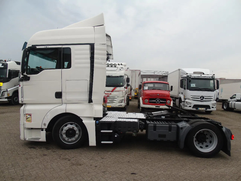 MAN TGX 18.460 + EURO 6 - Nyergesvontató: 5 kép. MAN TGX 18.460 + EURO 6 - Nyergesvontató: 5 kép.