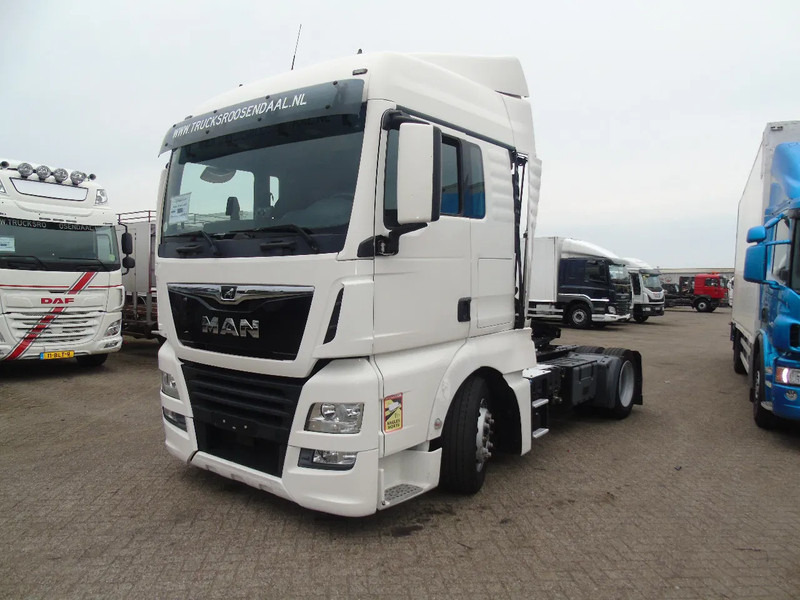 MAN TGX 18.460 + EURO 6 - Nyergesvontató: 2 kép. MAN TGX 18.460 + EURO 6 - Nyergesvontató: 2 kép.