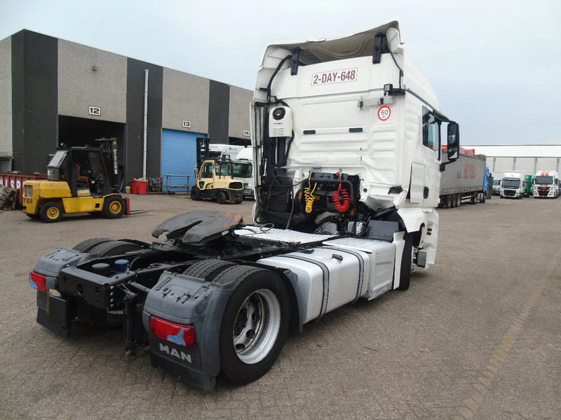 MAN TGX 18.460 + EURO 6 - Nyergesvontató: 4 kép. MAN TGX 18.460 + EURO 6 - Nyergesvontató: 4 kép.