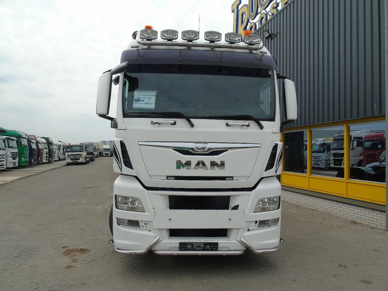 MAN TGX 26.480 + 6x2 + retarder + euro 6 - Nyergesvontató: 2 kép. MAN TGX 26.480 + 6x2 + retarder + euro 6 - Nyergesvontató: 2 kép.