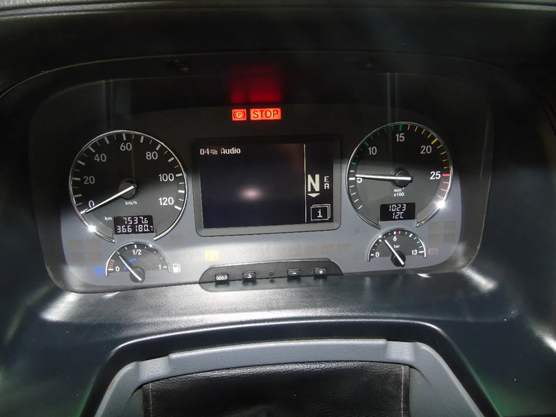 Nyergesvontató Mercedes-Benz Actros 1836 MP3 + euro 5 + 366.000km!: 15 kép.