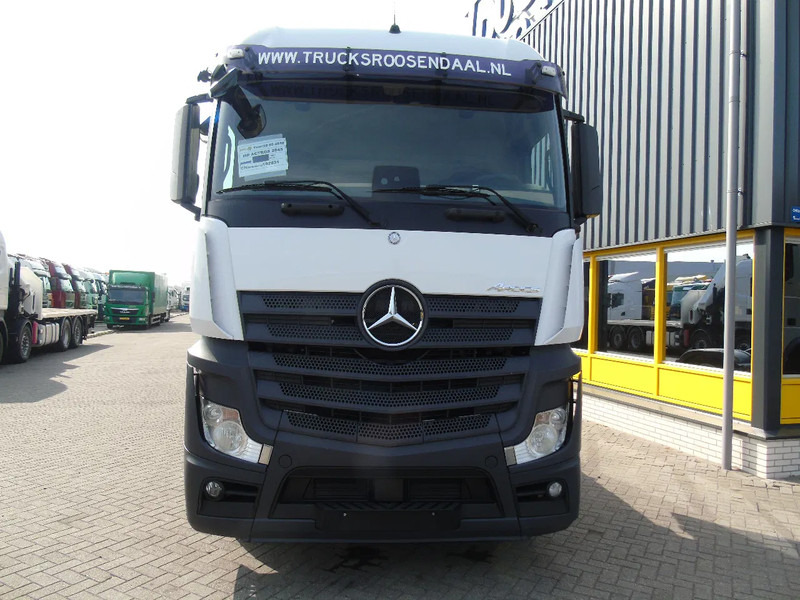 Mercedes-Benz Actros 2645 + EURO 6 + 6X2 - Nyergesvontató: 3 kép. Mercedes-Benz Actros 2645 + EURO 6 + 6X2 - Nyergesvontató: 3 kép.