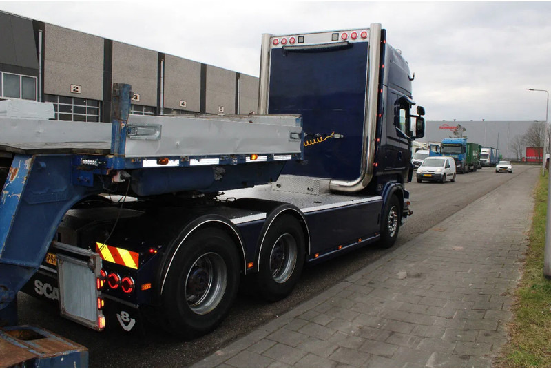 Scania R580 V8 + 6X4 - Nyergesvontató: 3 kép. Scania R580 V8 + 6X4 - Nyergesvontató: 3 kép.