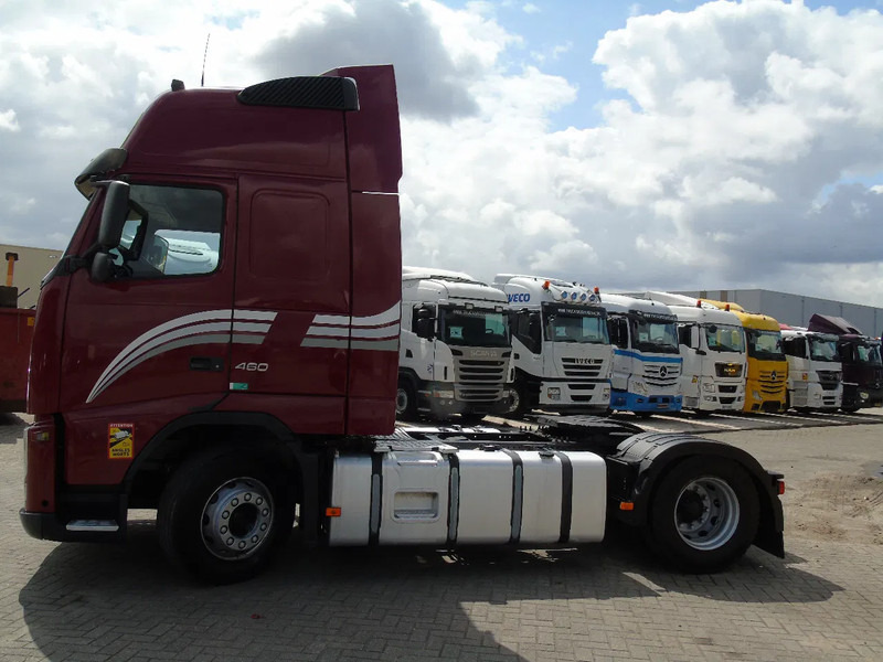 Volvo FH 460 + XL CABINE + EURO 5 + 6x IN STOCK - Nyergesvontató: 4 kép. Volvo FH 460 + XL CABINE + EURO 5 + 6x IN STOCK - Nyergesvontató: 4 kép.