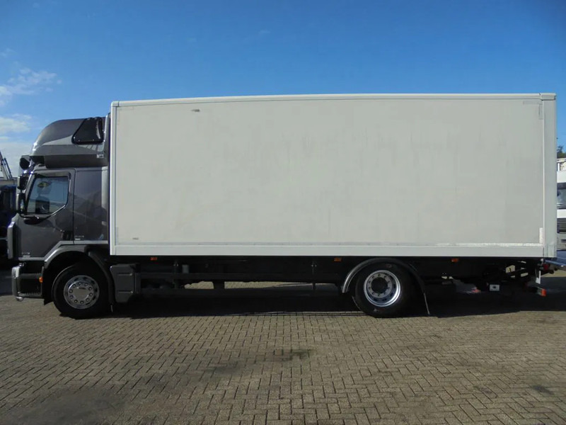 Renault Premium 270DXI + EURO 5 + ENGINE BRAKE - Dobozos felépítményű teherautó: 5 kép. Renault Premium 270DXI + EURO 5 + ENGINE BRAKE - Dobozos felépítményű teherautó: 5 kép.