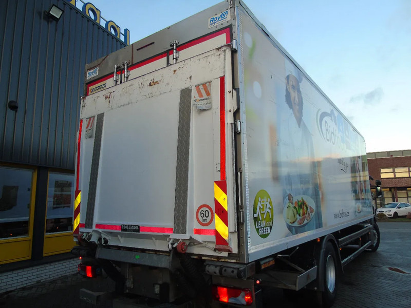 Scania P 310 + EURO 5 + LIFT + 19T - Dobozos felépítményű teherautó: 5 kép. Scania P 310 + EURO 5 + LIFT + 19T - Dobozos felépítményű teherautó: 5 kép.