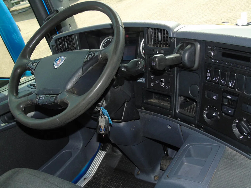 Scania P250 + EURO 6 + LIFT - Dobozos felépítményű teherautó: 4 kép. Scania P250 + EURO 6 + LIFT - Dobozos felépítményű teherautó: 4 kép.