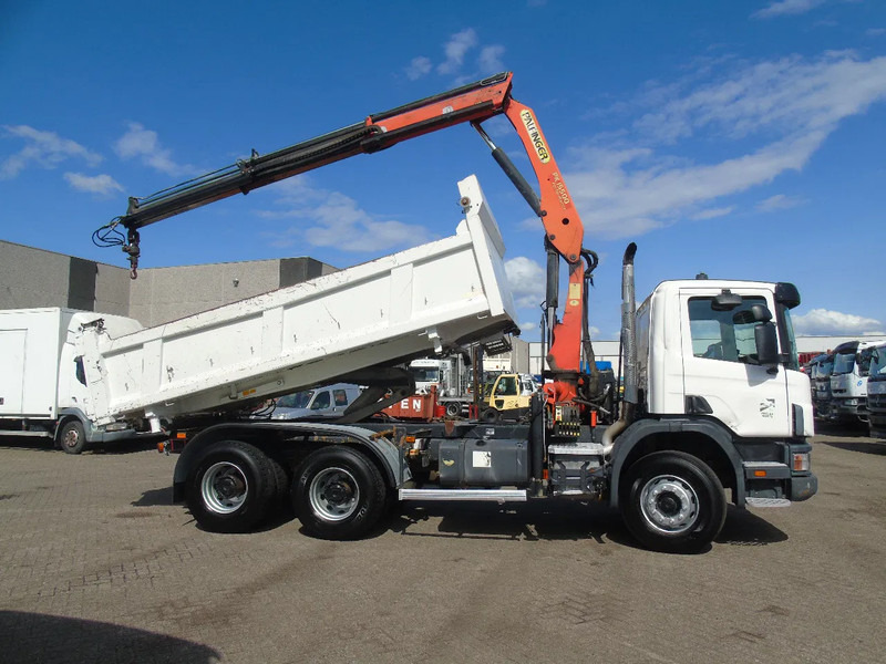 Scania T114-380 + 3SIDE TIPPER + PALFINGER PK155 + 6X4 + MANUAL + SPRING - Darus autó: 4 kép. Scania T114-380 + 3SIDE TIPPER + PALFINGER PK155 + 6X4 + MANUAL + SPRING - Darus autó: 4 kép.