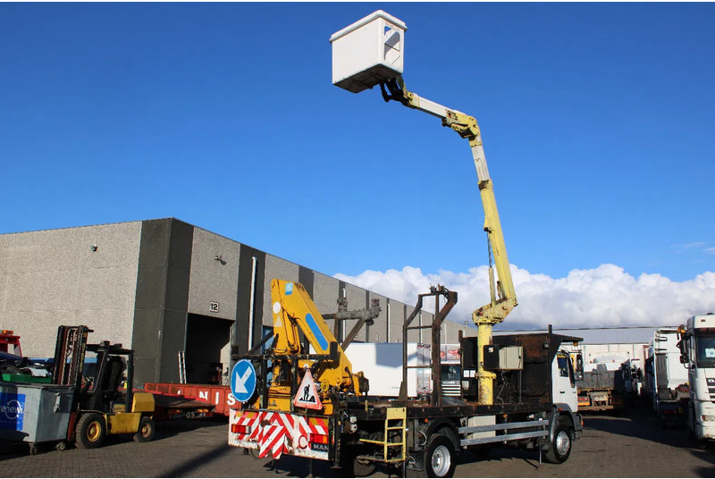 Teherautó MAN 14.224 + EURO 2 + PTO + CRANE: 7 kép.