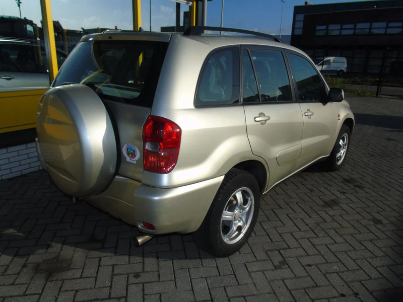 Toyota RAV4 + 4X4 + AUTOMAT + PETROL - Terepjáró/ SUV: 4 kép. Toyota RAV4 + 4X4 + AUTOMAT + PETROL - Terepjáró/ SUV: 4 kép.