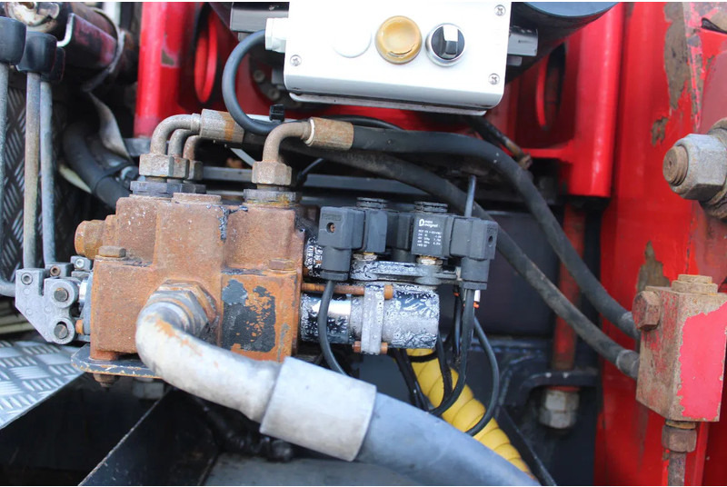 Darus autó Volvo FH 16.540 + 6x4 EURO 5 + palfinger epsilon 30t/m + MANUAL: 16 kép. Darus autó Volvo FH 16.540 + 6x4 EURO 5 + palfinger epsilon 30t/m + MANUAL: 16 kép.