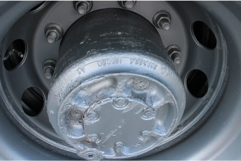 Darus autó Volvo FH 16.540 + 6x4 EURO 5 + palfinger epsilon 30t/m + MANUAL: 15 kép. Darus autó Volvo FH 16.540 + 6x4 EURO 5 + palfinger epsilon 30t/m + MANUAL: 15 kép.