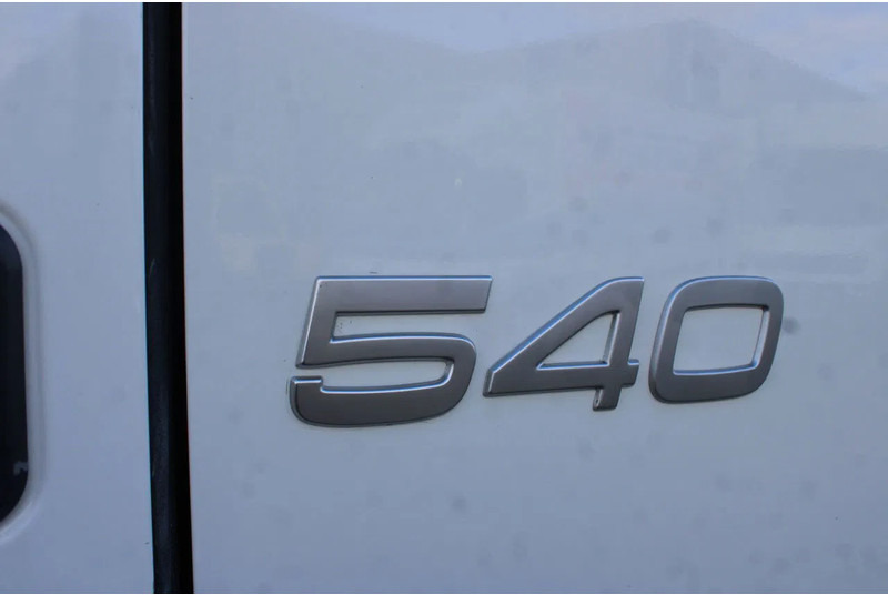 Darus autó Volvo FH 16.540 + 6x4 EURO 5 + palfinger epsilon 30t/m + MANUAL: 12 kép. Darus autó Volvo FH 16.540 + 6x4 EURO 5 + palfinger epsilon 30t/m + MANUAL: 12 kép.